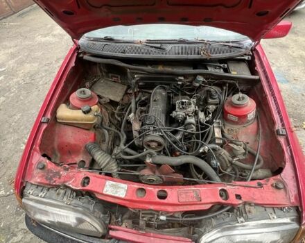 Красный Форд Сиерра, объемом двигателя 2 л и пробегом 100 тыс. км за 350 $, фото 4 на Automoto.ua
