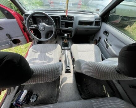 Красный Форд Сиерра, объемом двигателя 2 л и пробегом 200 тыс. км за 600 $, фото 5 на Automoto.ua