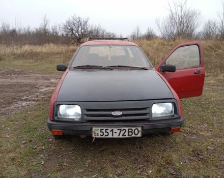 Красный Форд Сиерра, объемом двигателя 1.6 л и пробегом 100 тыс. км за 617 $, фото 1 на Automoto.ua