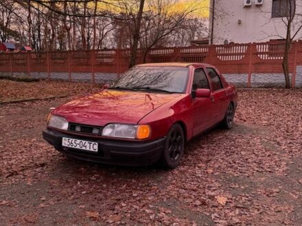 Красный Форд Сиерра, объемом двигателя 2 л и пробегом 255 тыс. км за 1100 $, фото 1 на Automoto.ua