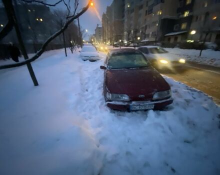 Красный Форд Сиерра, объемом двигателя 2 л и пробегом 100 тыс. км за 490 $, фото 1 на Automoto.ua