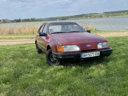Форд Сієрра 1987 у Славянске на Automoto.ua Червоний Форд Сієрра, об'ємом двигуна 2 л та пробігом 123 тис. км за 1088 $, фото 1 на Automoto.ua