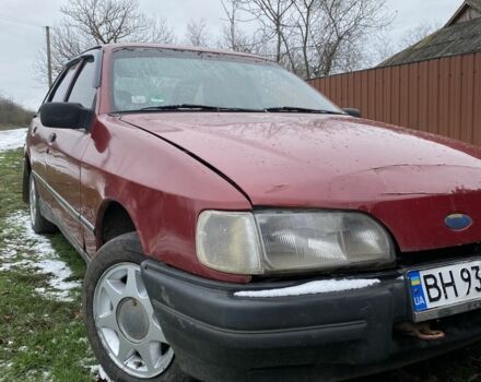 Красный Форд Сиерра, объемом двигателя 2 л и пробегом 90 тыс. км за 829 $, фото 1 на Automoto.ua