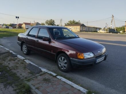 Форд Сиерра 1988 в Золотоноше на Automoto.ua Красный Форд Сиерра, объемом двигателя 1.5 л и пробегом 100 тыс. км за 1200 $, фото 1 на Automoto.ua