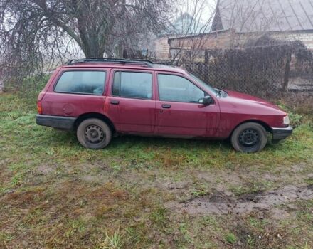 Красный Форд Сиерра, объемом двигателя 0 л и пробегом 72 тыс. км за 600 $, фото 1 на Automoto.ua