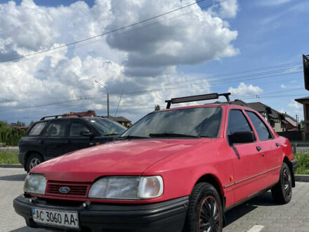 Красный Форд Сиерра, объемом двигателя 1.6 л и пробегом 269 тыс. км за 1500 $, фото 1 на Automoto.ua