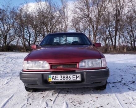 Красный Форд Сиерра, объемом двигателя 2 л и пробегом 777 тыс. км за 1050 $, фото 1 на Automoto.ua