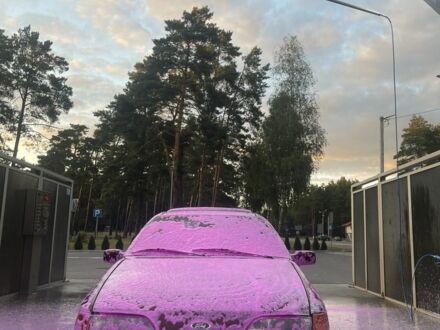 Червоний Форд Сієрра, об'ємом двигуна 2 л та пробігом 500 тис. км за 900 $, фото 1 на Automoto.ua