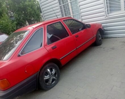 Красный Форд Сиерра, объемом двигателя 1.8 л и пробегом 200 тыс. км за 1600 $, фото 1 на Automoto.ua
