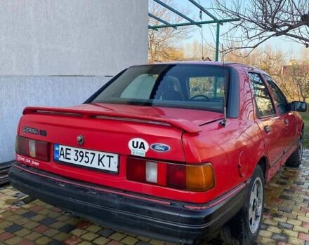 Красный Форд Сиерра, объемом двигателя 1.8 л и пробегом 168 тыс. км за 1200 $, фото 1 на Automoto.ua