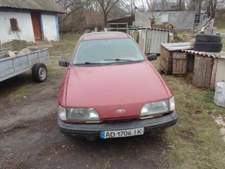 Красный Форд Сиерра, объемом двигателя 1.6 л и пробегом 200 тыс. км за 1000 $, фото 1 на Automoto.ua