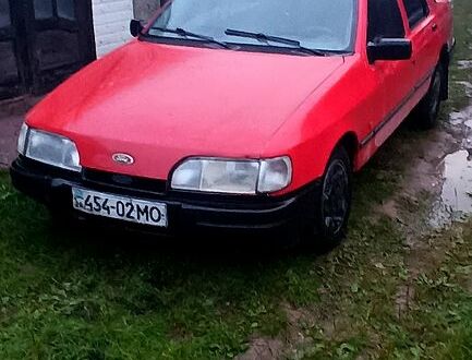 Красный Форд Сиерра, объемом двигателя 1.8 л и пробегом 320 тыс. км за 900 $, фото 1 на Automoto.ua