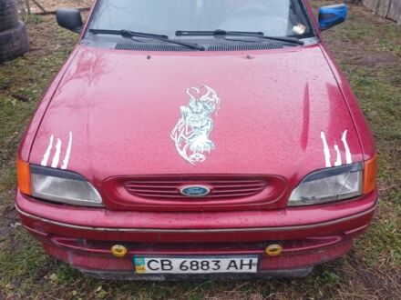 Красный Форд Сиерра, объемом двигателя 1 л и пробегом 555 тыс. км за 700 $, фото 1 на Automoto.ua