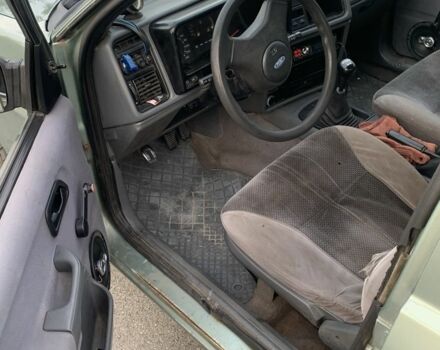 Форд Сиерра 1989 в Чернигове на Automoto.ua Форд Сиерра, объемом двигателя 1.8 л и пробегом 250 тыс. км за 700 $, фото 6 на Automoto.ua