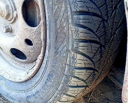 Форд Сієрра, об'ємом двигуна 20 л та пробігом 0 тис. км за 450 $, фото 3 на Automoto.ua