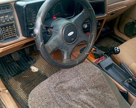 Форд Сиерра, объемом двигателя 2 л и пробегом 100 тыс. км за 520 $, фото 2 на Automoto.ua