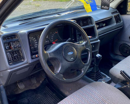 Форд Сиерра, объемом двигателя 2.3 л и пробегом 296 тыс. км за 850 $, фото 8 на Automoto.ua