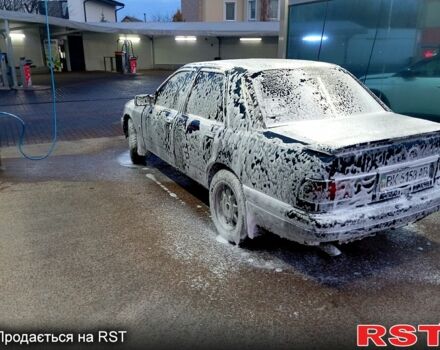 Форд Сиерра, объемом двигателя 2 л и пробегом 200 тыс. км за 1300 $, фото 6 на Automoto.ua