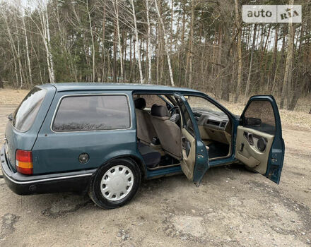 Форд Сиерра, объемом двигателя 0 л и пробегом 200 тыс. км за 1000 $, фото 11 на Automoto.ua