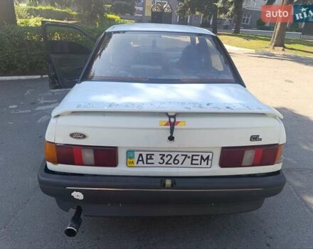 Форд Сієрра, об'ємом двигуна 1.6 л та пробігом 250 тис. км за 483 $, фото 1 на Automoto.ua