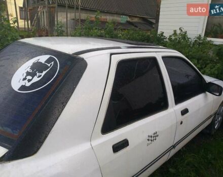 Форд Сиерра, объемом двигателя 1.9 л и пробегом 280 тыс. км за 900 $, фото 1 на Automoto.ua