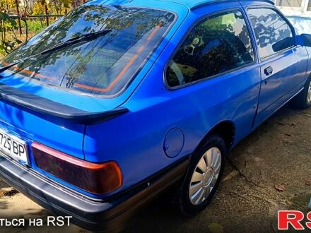 Форд Сиерра, объемом двигателя 1.8 л и пробегом 300 тыс. км за 700 $, фото 1 на Automoto.ua