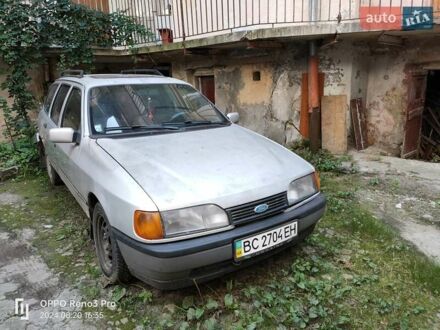 Форд Сієрра 1988 у Львові на Automoto.ua Форд Сієрра, об'ємом двигуна 1.99 л та пробігом 280 тис. км за 1300 $, фото 1 на Automoto.ua