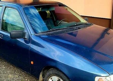 Форд Сиерра, объемом двигателя 2 л и пробегом 200 тыс. км за 980 $, фото 1 на Automoto.ua