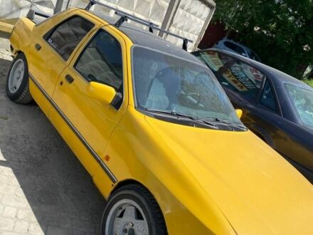Желтый Форд Сиерра, объемом двигателя 2 л и пробегом 230 тыс. км за 1200 $, фото 1 на Automoto.ua