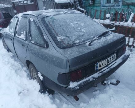 Серый Форд Сиерра, объемом двигателя 1.8 л и пробегом 150 тыс. км за 428 $, фото 2 на Automoto.ua