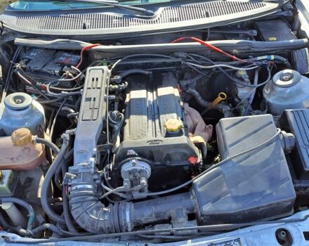 Серый Форд Сиерра, объемом двигателя 2 л и пробегом 165 тыс. км за 1130 $, фото 4 на Automoto.ua