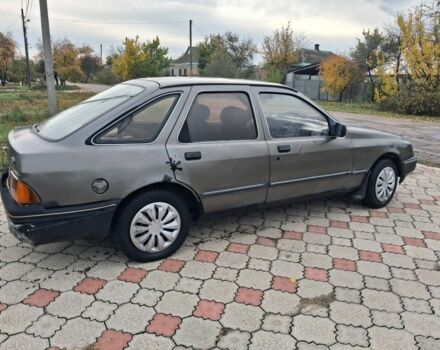 Серый Форд Сиерра, объемом двигателя 2 л и пробегом 67 тыс. км за 950 $, фото 4 на Automoto.ua