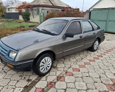 Серый Форд Сиерра, объемом двигателя 2 л и пробегом 67 тыс. км за 950 $, фото 2 на Automoto.ua