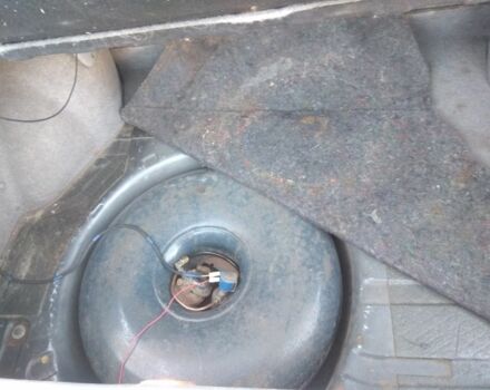 Серый Форд Сиерра, объемом двигателя 2 л и пробегом 200 тыс. км за 1350 $, фото 12 на Automoto.ua