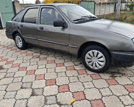 Серый Форд Сиерра, объемом двигателя 2 л и пробегом 67 тыс. км за 950 $, фото 5 на Automoto.ua