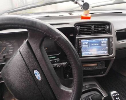 Серый Форд Сиерра, объемом двигателя 2 л и пробегом 2 тыс. км за 945 $, фото 5 на Automoto.ua