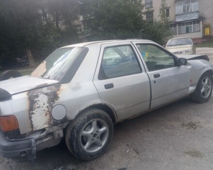 Серый Форд Сиерра, объемом двигателя 1.8 л и пробегом 10 тыс. км за 595 $, фото 2 на Automoto.ua