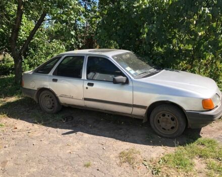 Серый Форд Сиерра, объемом двигателя 1.8 л и пробегом 72 тыс. км за 480 $, фото 3 на Automoto.ua