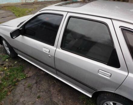 Серый Форд Сиерра, объемом двигателя 2 л и пробегом 2 тыс. км за 945 $, фото 3 на Automoto.ua