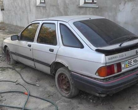 Серый Форд Сиерра, объемом двигателя 2 л и пробегом 200 тыс. км за 500 $, фото 2 на Automoto.ua