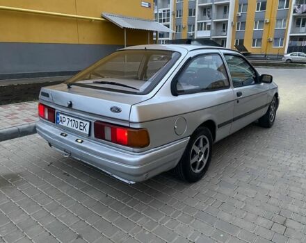 Серый Форд Сиерра, объемом двигателя 1.6 л и пробегом 150 тыс. км за 1650 $, фото 8 на Automoto.ua