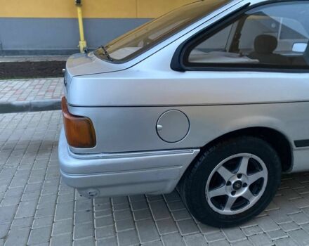 Серый Форд Сиерра, объемом двигателя 1.6 л и пробегом 150 тыс. км за 1650 $, фото 9 на Automoto.ua