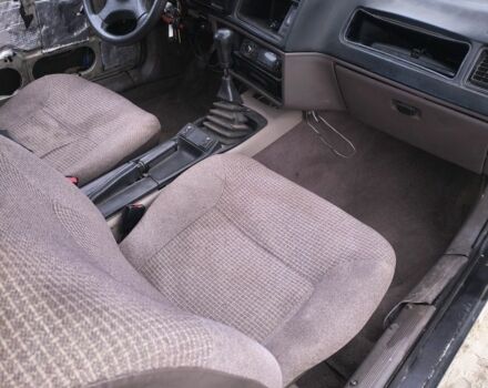 Серый Форд Сиерра, объемом двигателя 1.6 л и пробегом 250 тыс. км за 310 $, фото 4 на Automoto.ua