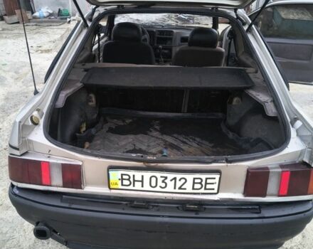 Серый Форд Сиерра, объемом двигателя 1.6 л и пробегом 250 тыс. км за 310 $, фото 5 на Automoto.ua