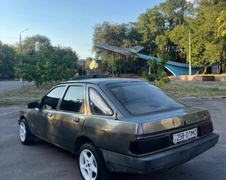 Сірий Форд Сієрра, об'ємом двигуна 1.6 л та пробігом 999 тис. км за 1400 $, фото 4 на Automoto.ua