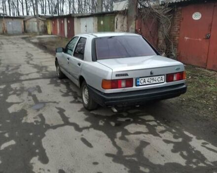 Серый Форд Сиерра, объемом двигателя 1.8 л и пробегом 200 тыс. км за 1400 $, фото 1 на Automoto.ua