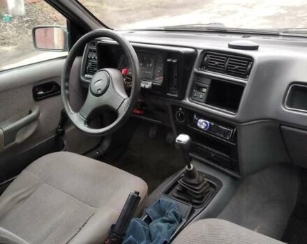 Серый Форд Сиерра, объемом двигателя 1.8 л и пробегом 200 тыс. км за 1400 $, фото 4 на Automoto.ua