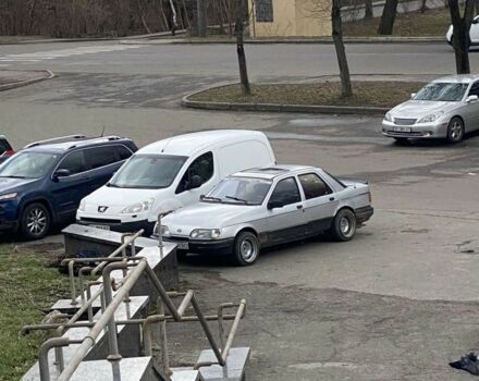 Серый Форд Сиерра, объемом двигателя 2 л и пробегом 400 тыс. км за 800 $, фото 3 на Automoto.ua