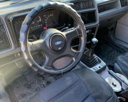 Сірий Форд Сієрра, об'ємом двигуна 1.8 л та пробігом 100 тис. км за 1100 $, фото 4 на Automoto.ua