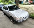 Серый Форд Сиерра, объемом двигателя 2 л и пробегом 999 тыс. км за 950 $, фото 1 на Automoto.ua